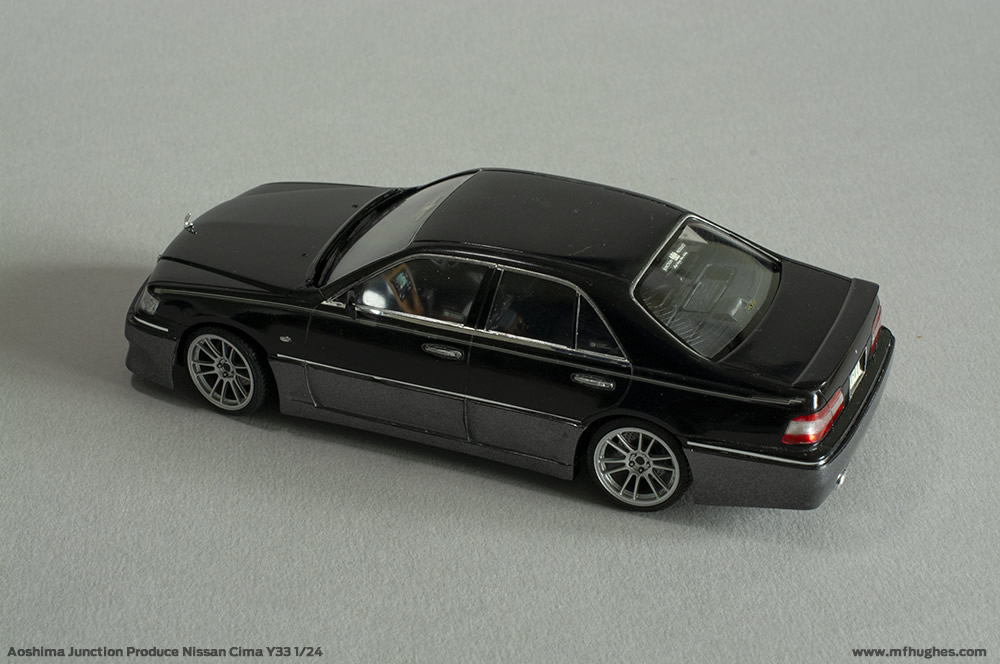 Aoshima Junction Produce Nissan Cima Y33 1/24