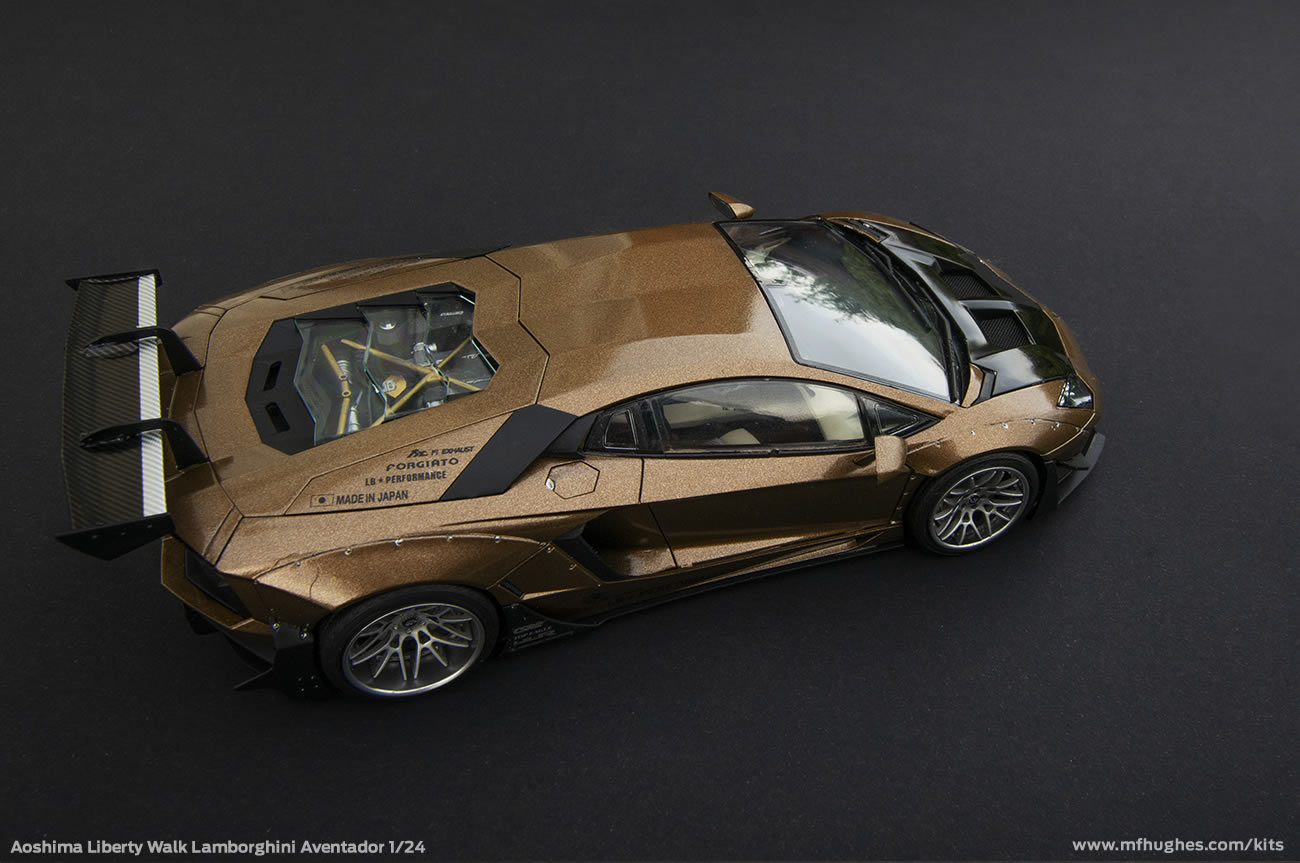 Aoshima Liberty Walk Lamborghini Aventador