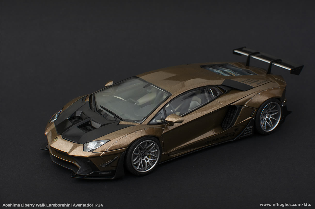 Aoshima Liberty Walk Lamborghini Aventador