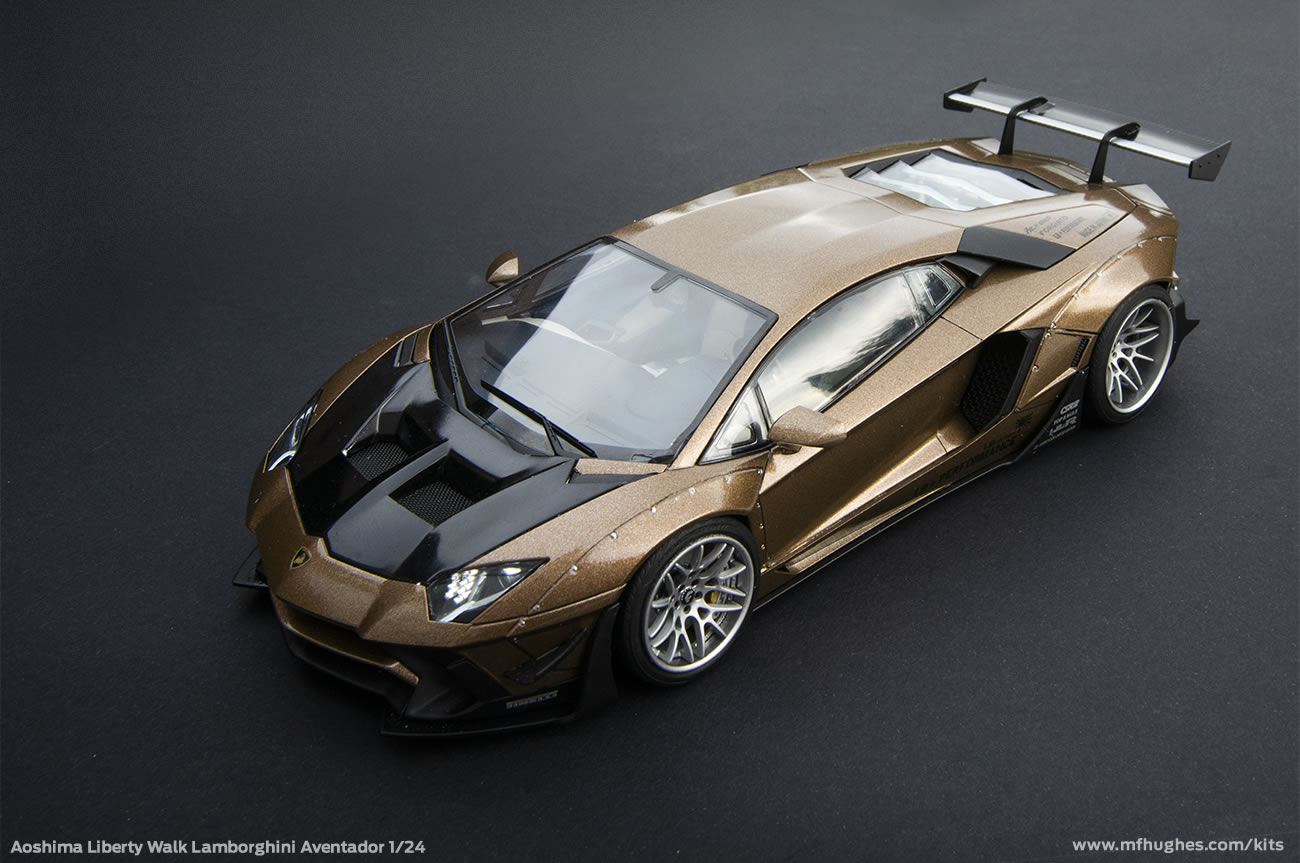 Aoshima Liberty Walk Lamborghini Aventador