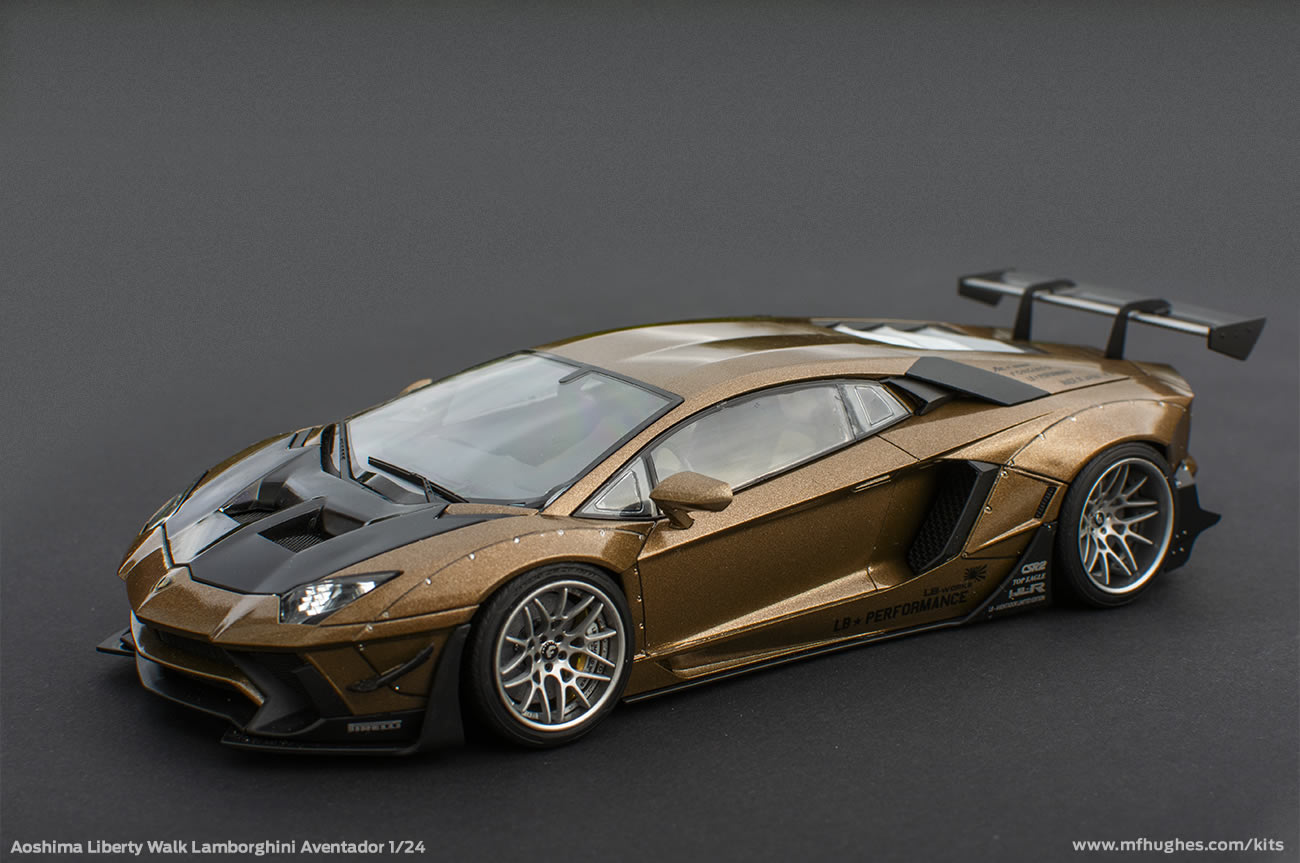 Aoshima Liberty Walk Lamborghini Aventador