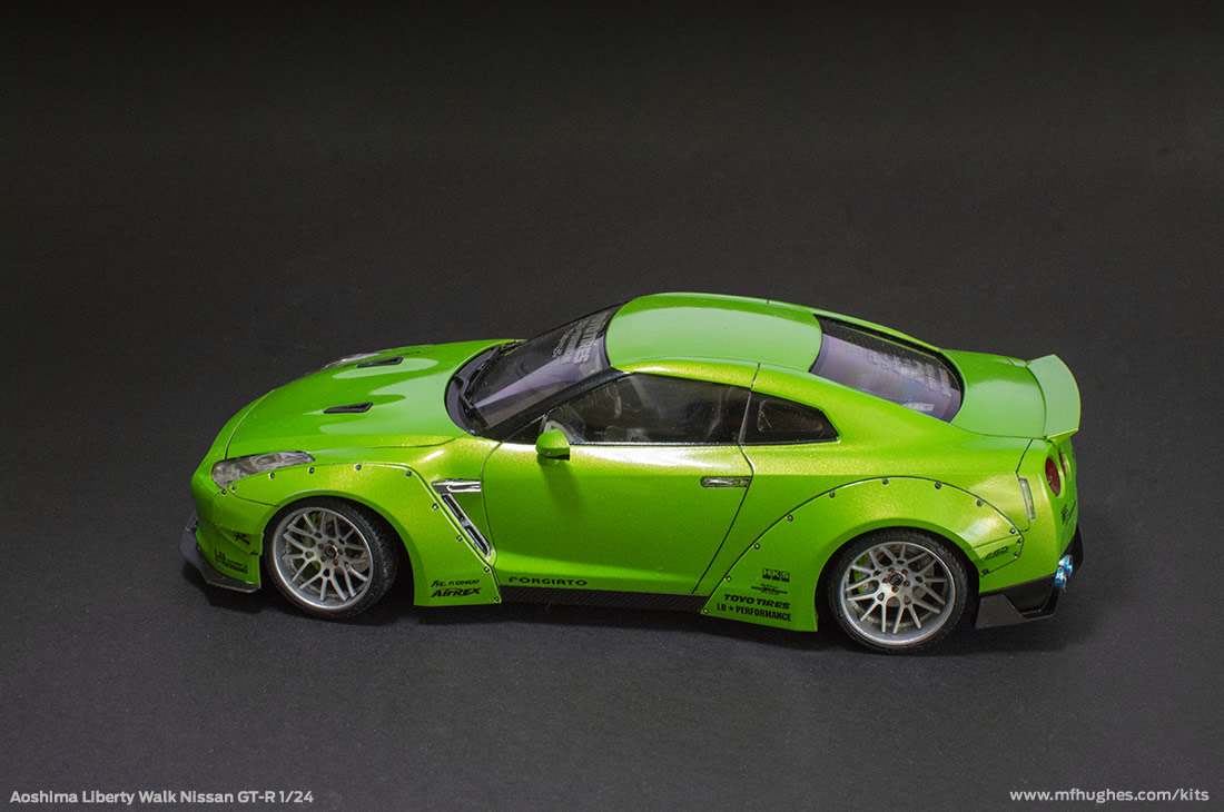 Aoshima Liberty Walk Nissan GT-R  1/24