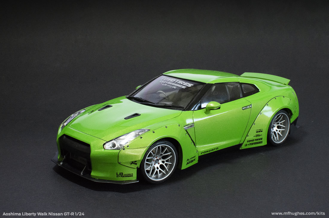 Aoshima Liberty Walk Nissan GT-R  1/24