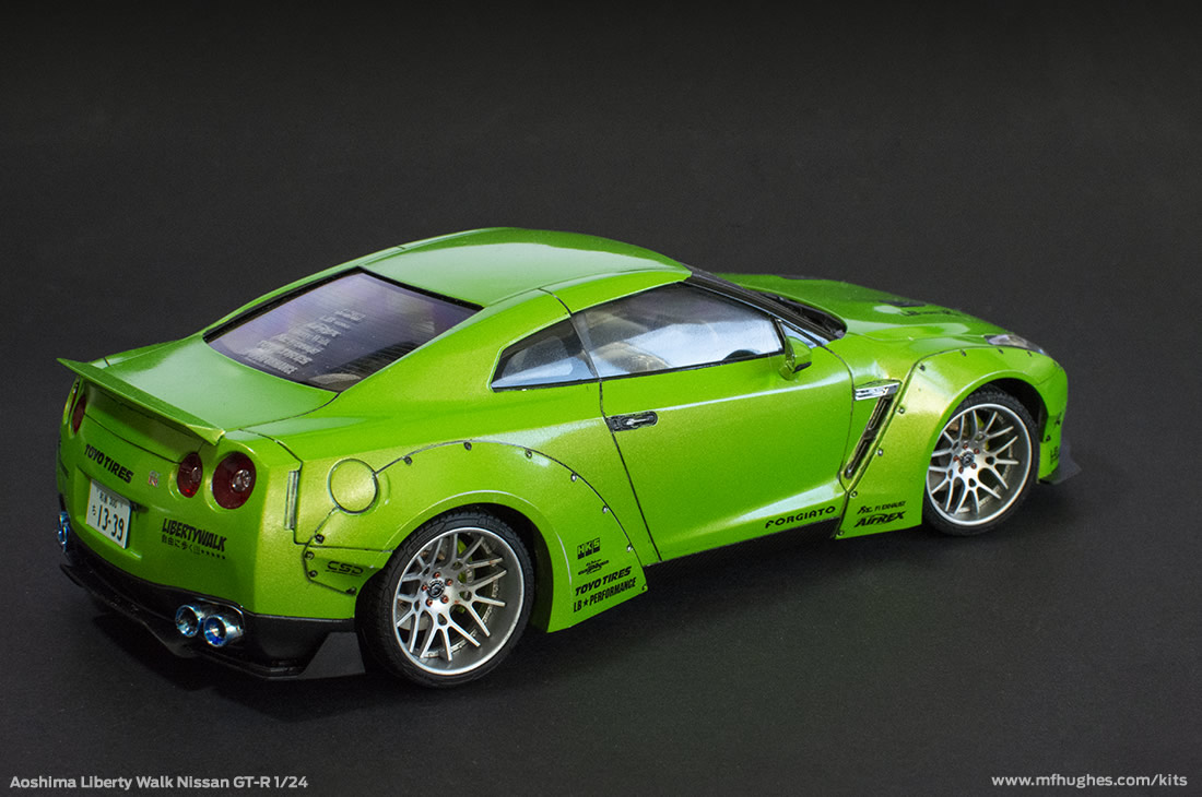 Aoshima Liberty Walk Nissan GT-R  1/24