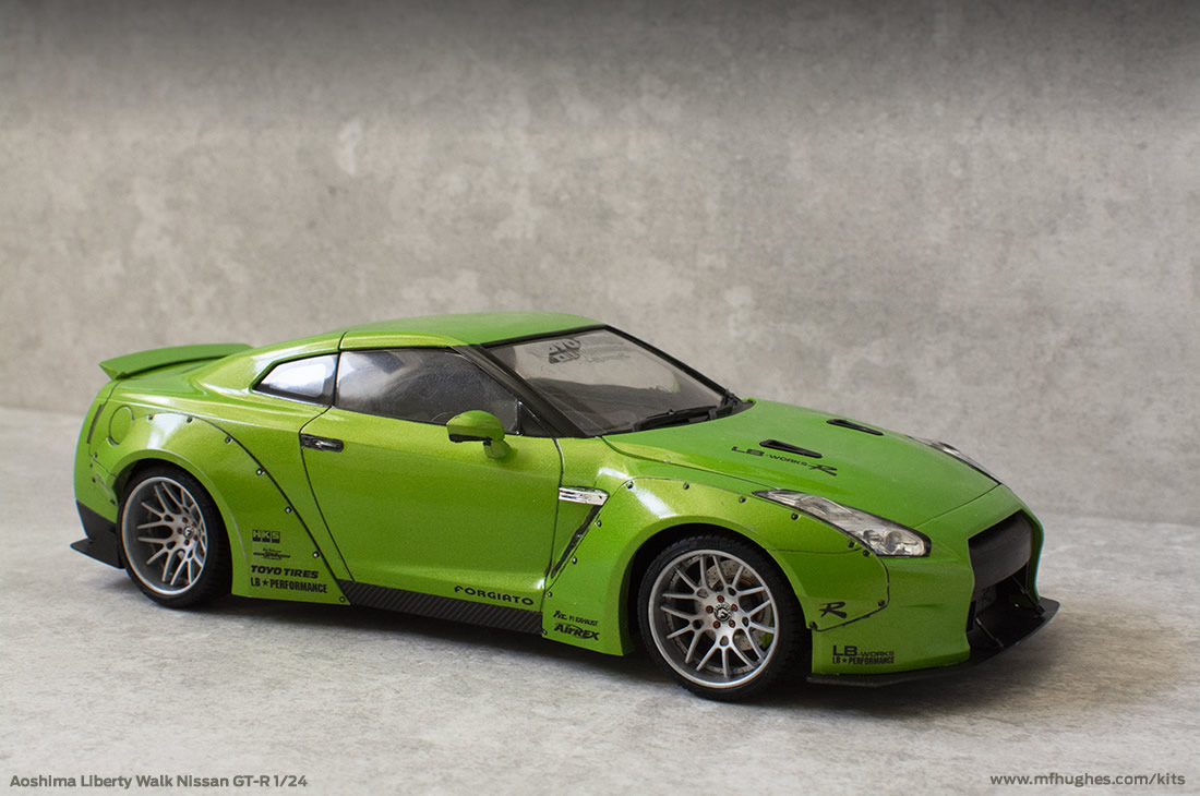 Aoshima Liberty Walk Nissan GT-R  1/24