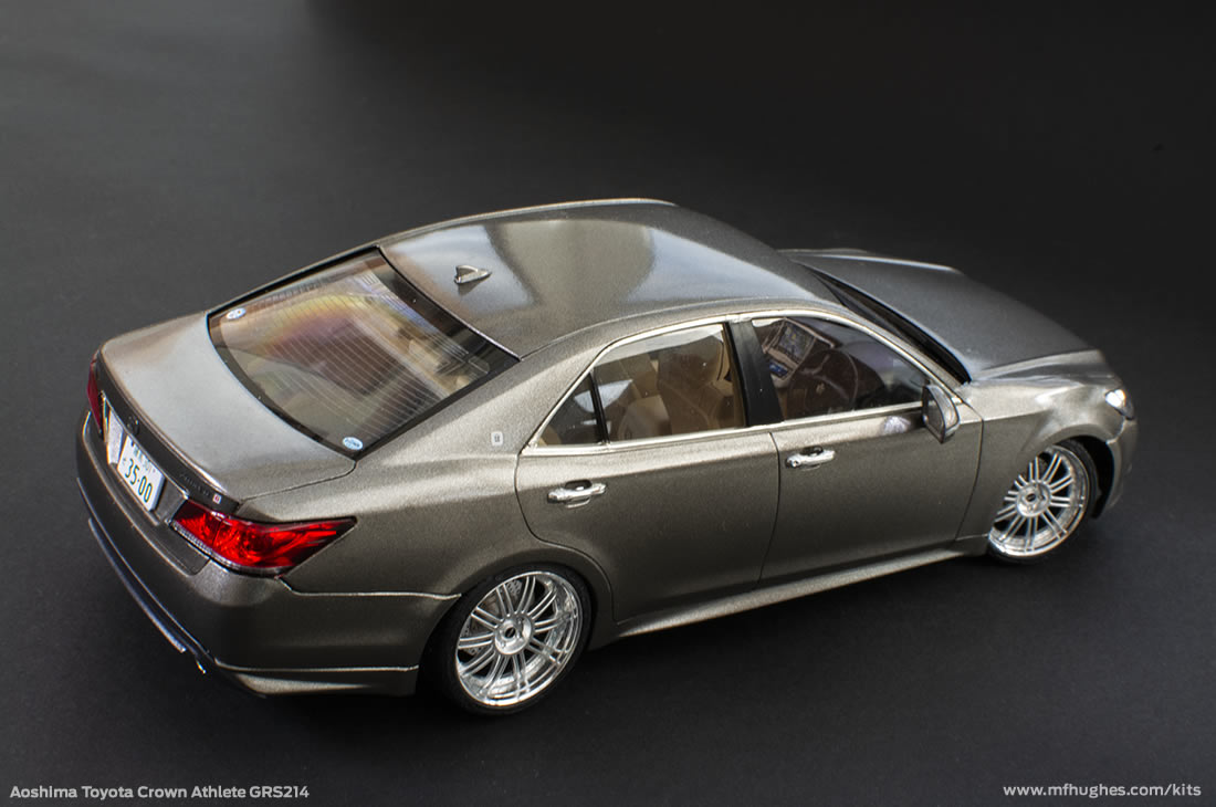 Aoshima Toyota Crown Athlete GRS214  1/24