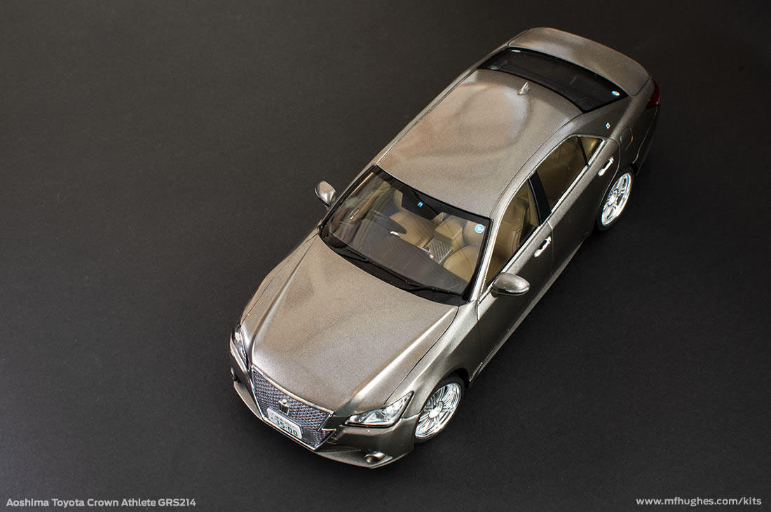 Aoshima Toyota Crown Athlete GRS214  1/24