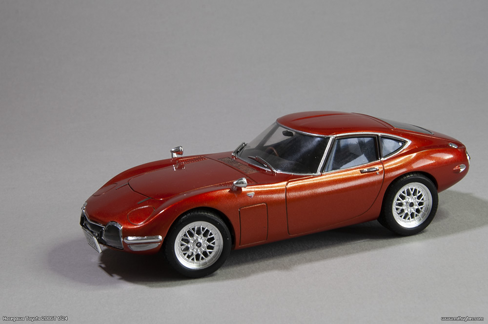 Hasegawa Toyota 2000GT 1/24