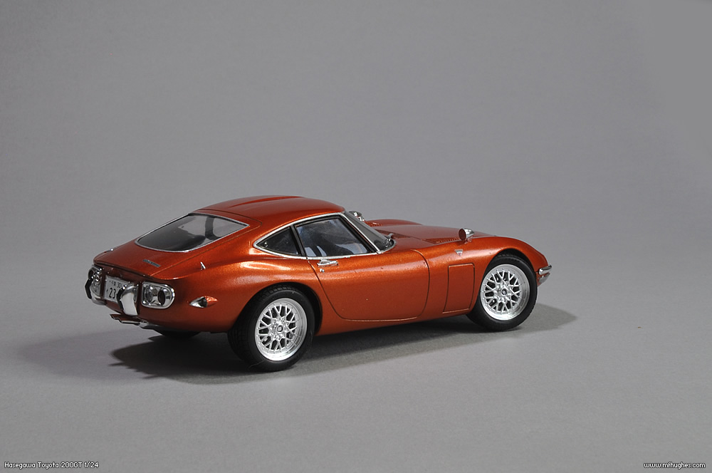 Hasegawa Toyota 2000GT 1/24