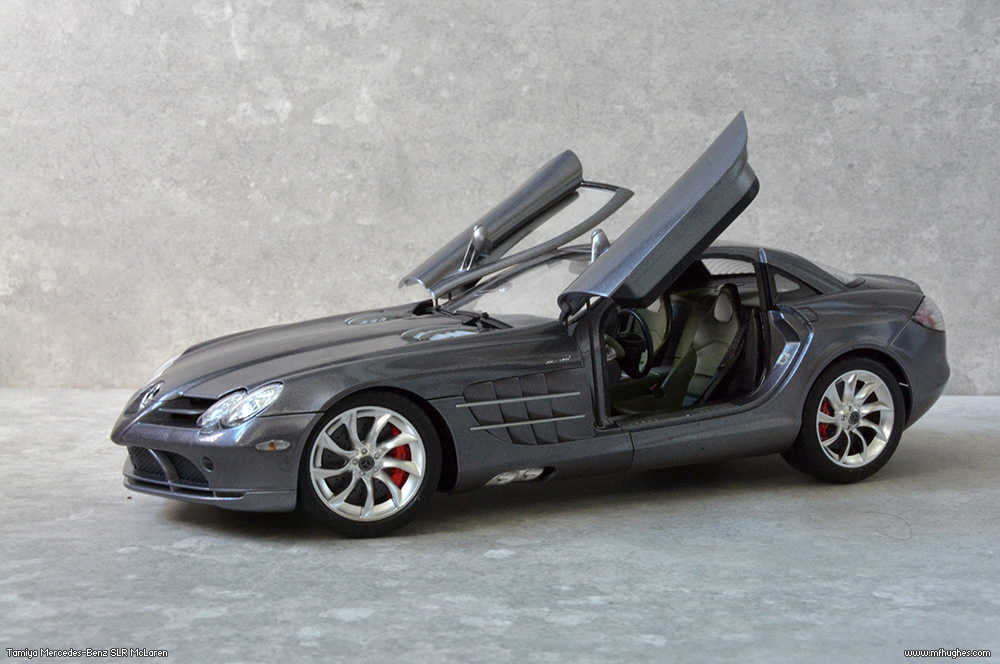 Tamiya Mercedes-Benz SLR McLaren 1/24