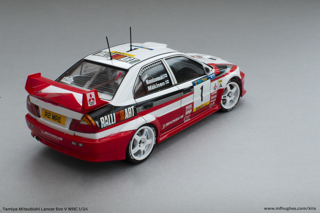 Tamiya Mitsubishi Lancer Evo V WRC 1/24