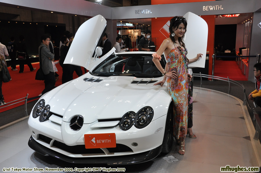 Bewith McLaren-Mercedes SLR